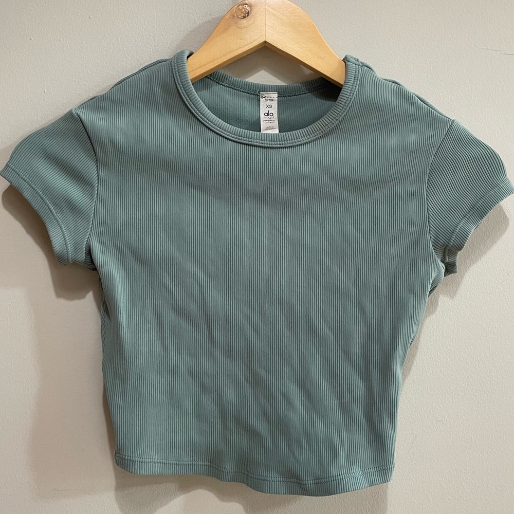 ALO yoga Ribbed Short Sleeve Top in soft seagrass.